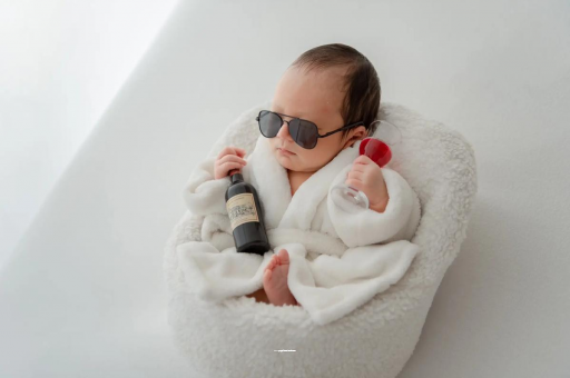 图木舒克宝宝额头高聪明有福气 图木舒克宝宝额头高聪明有福气